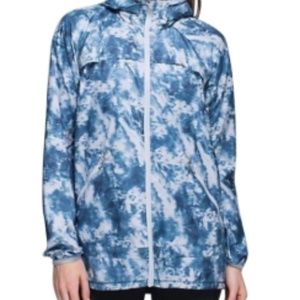 Lululemon Miss Misty Windbreaker w/Hood